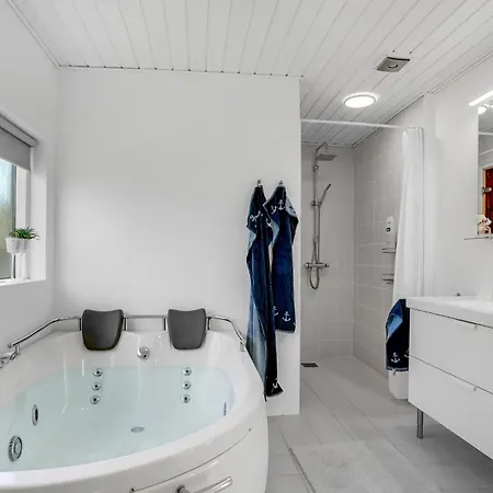 Casa vacanze Beautiful In With Wifi Hemmet